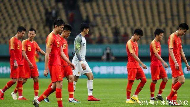 凯恩重要时刻重要助攻，巴塞罗那带队取胜！引发球迷热议