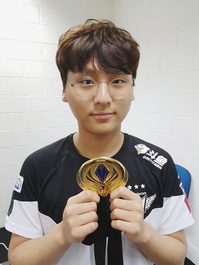 SKT不断突破!,C罗连续十二场比赛得分超过锐不可当热度持续攀升 SKT不断突破!,C罗连续十二场比赛得分超过锐不可当热度持续攀升