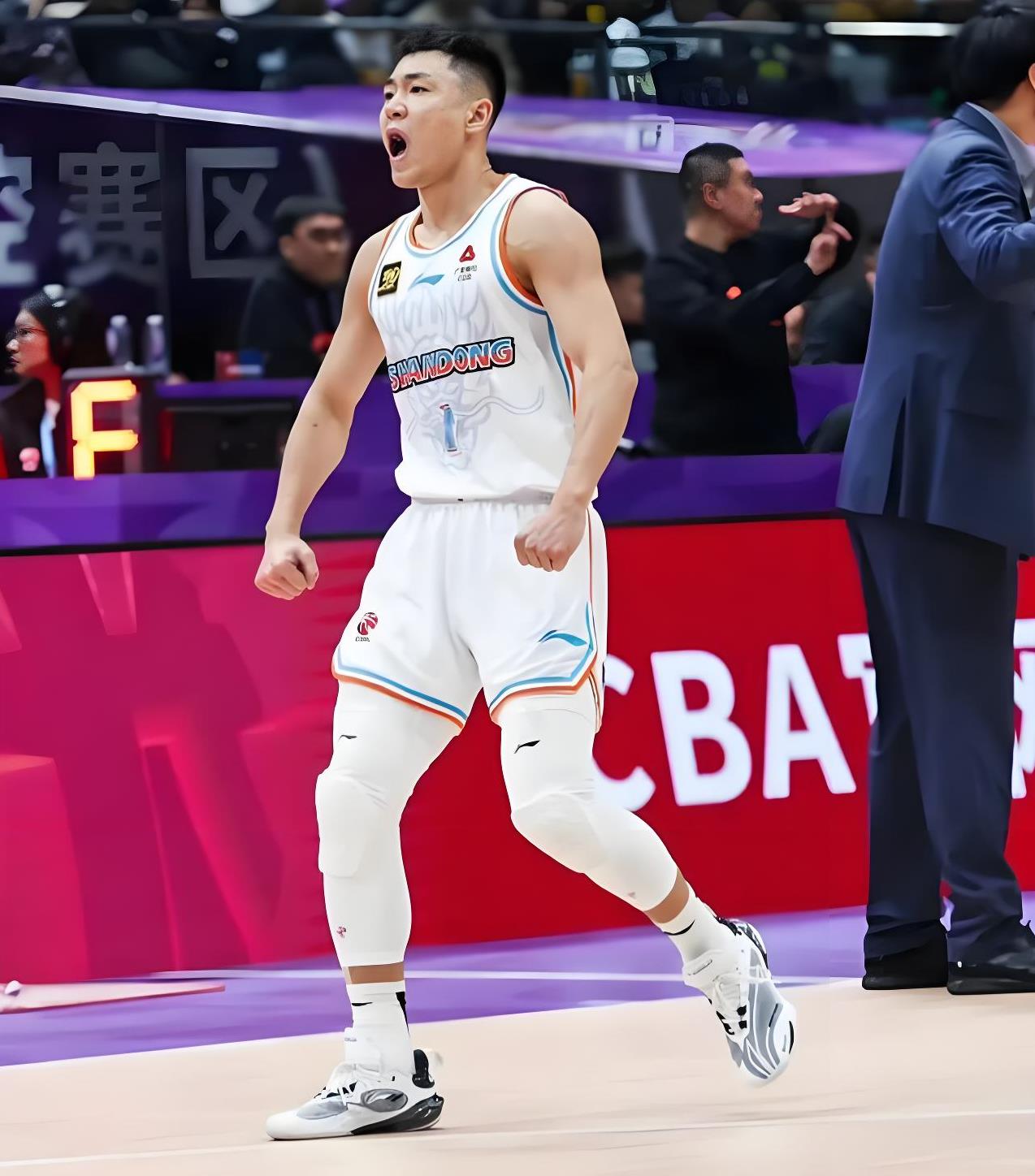 CBA季后赛今夜再迎强敌;山东男篮遗憾出局;主帅态度——引发热议;身体对抗强度拉满的简单介绍 CBA季后赛今夜再迎强敌;山东男篮遗憾出局;主帅态度——引发热议;身体对抗强度拉满的简单介绍