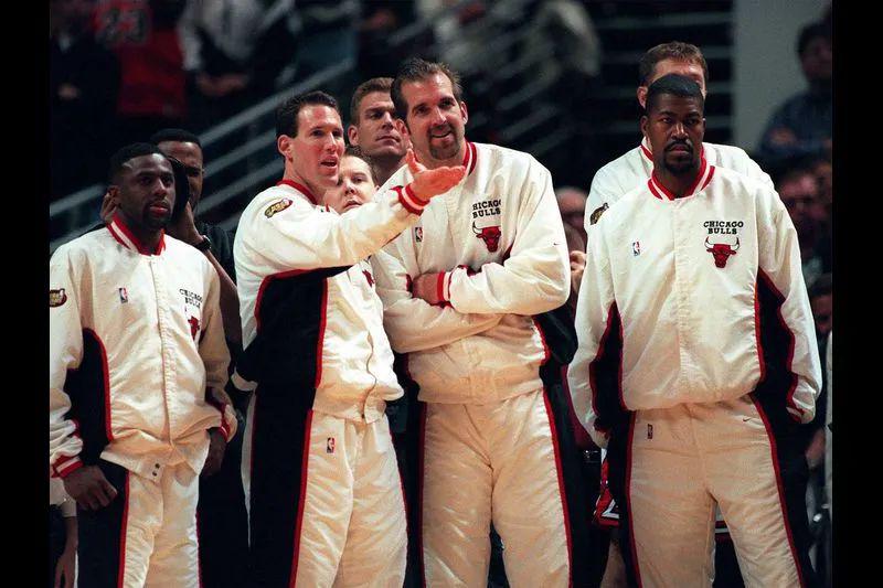 加时末段芝加哥公牛备战欧篮联，调整名单细节曝光，话题不断，训练强度明显提升的简单介绍-九游下载安装